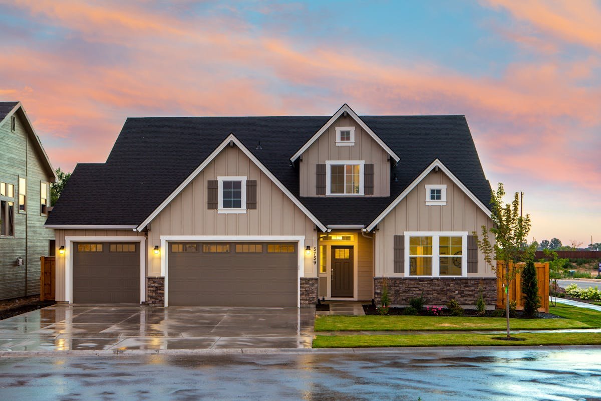How to Negotiate in a Buyer's Market: Leverage Every Advantage